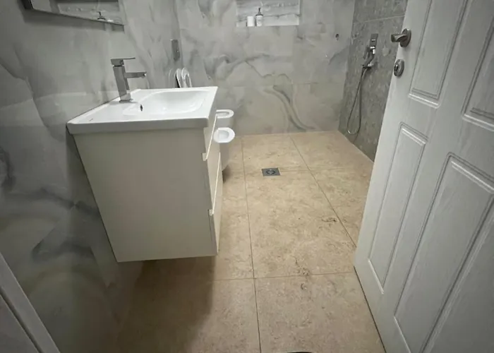 Cozy Escape Apartment